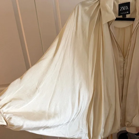 Zara Cream Bomber Jacket - Picture 3 of 4